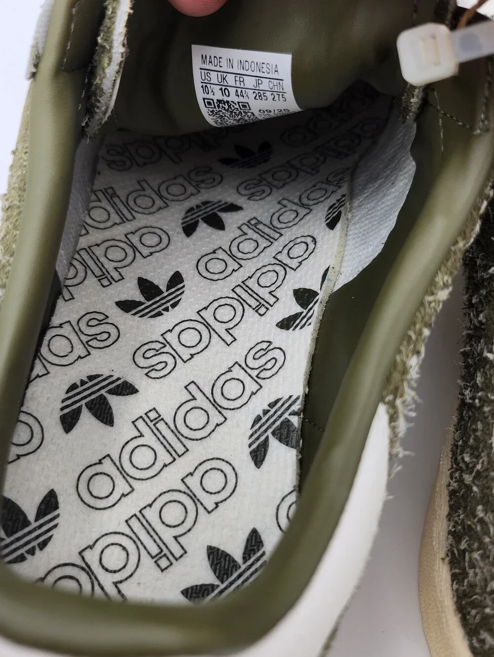 Adidas Jabbar Lo Olive  Sneakers JS2160 /Size 10.5 Men/11.5 Women / NWT (No Box)